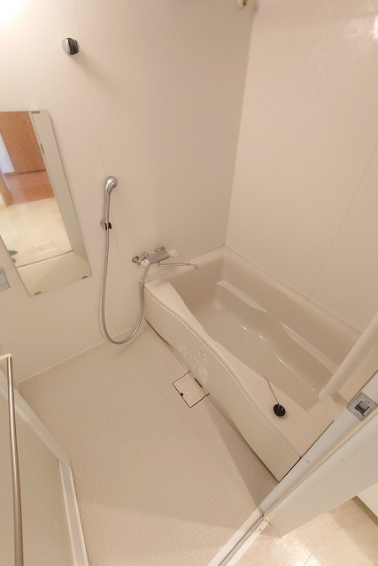 パシフィックロイヤルコートみなとみらいアーバンタワー 風呂画像