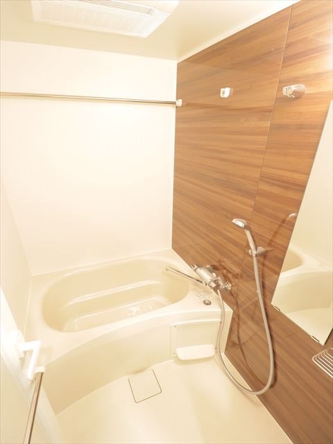 オーパスホームズ南行徳 風呂画像