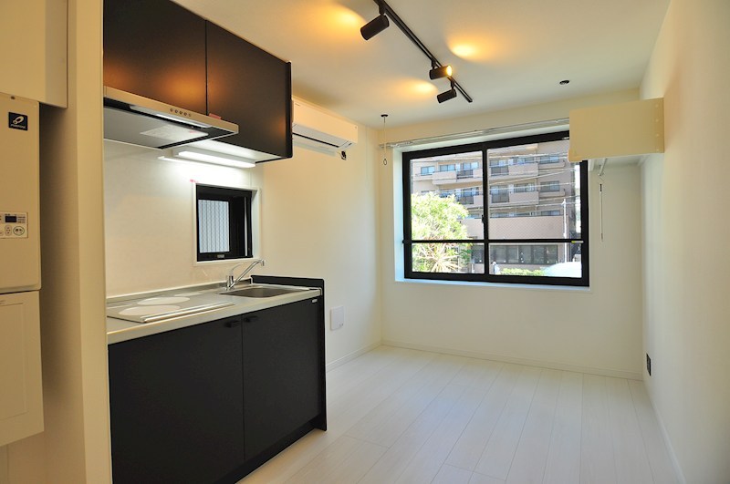 レピュア磯子駅前レジデンス リビング