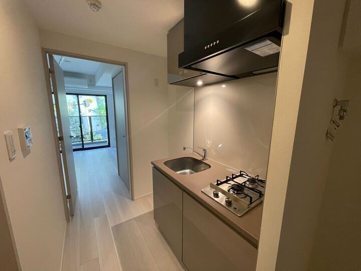 Log横浜伊勢町 キッチン