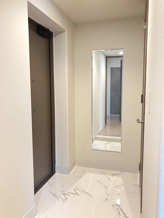 プレミスト横濱反町 玄関