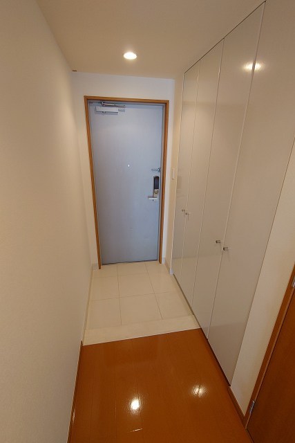 パシフィックロイヤルコートみなとみらいアーバンタワー 玄関