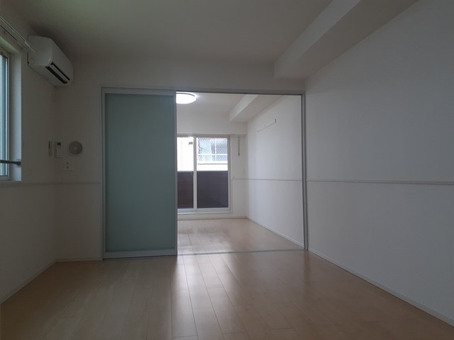 イーストヒルズⅢ リビング