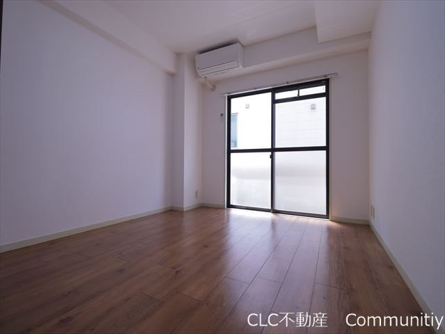 ウラヤスプラザ  リビング