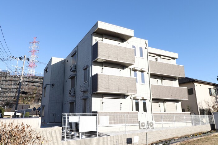 アベニール大倉山 外観