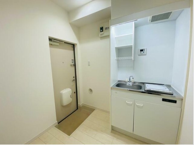 カーサ・コルザ杉田 玄関