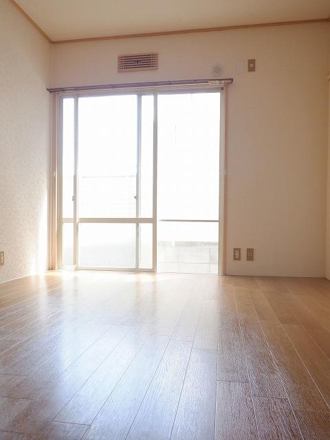 三ツ池口ハイツ リビング