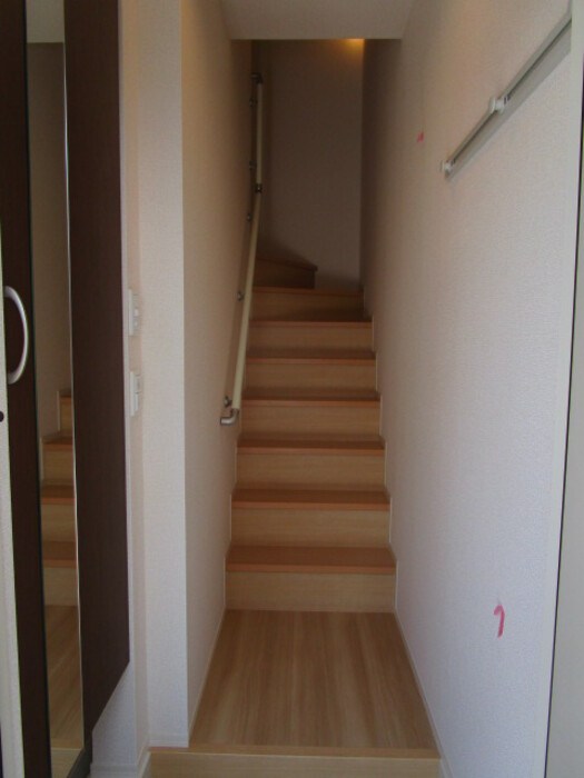 アルバ フォレスタ 玄関