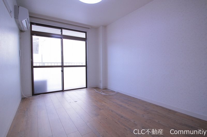 モア6 ベッドルーム