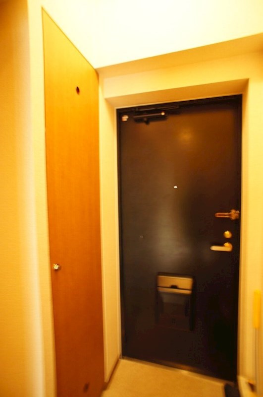 ネオパサージュ　 玄関