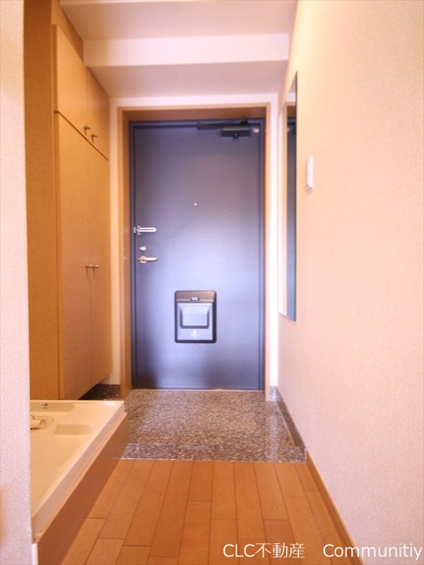 ザ・レジデンス行徳Ⅲ 玄関