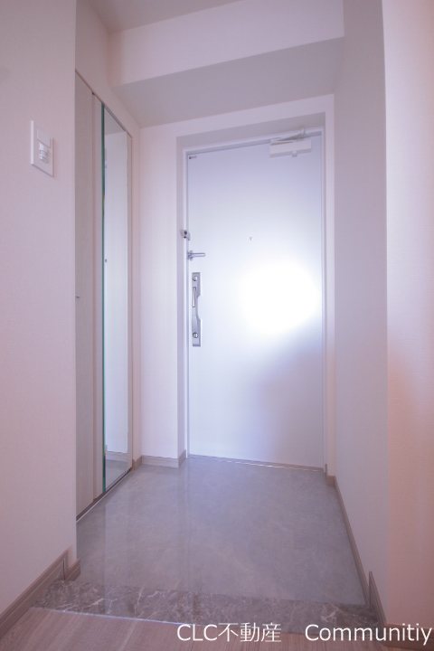 LUXENA＋PAWS南行徳 玄関