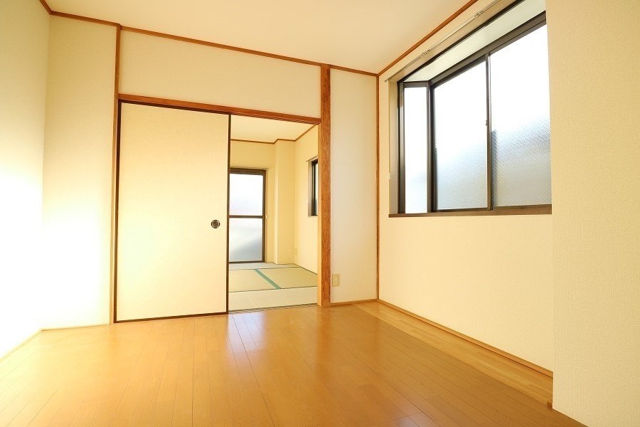 コンフォールナカトミ リビング