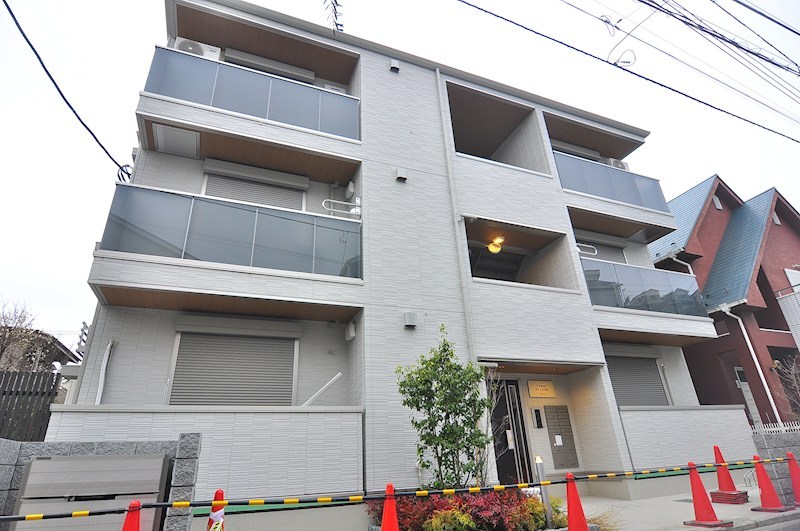 D Paina 井土ケ谷中町 外観