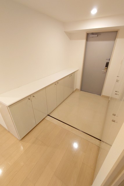 パシフィックロイヤルコートみなとみらいオーシャンタワー  玄関