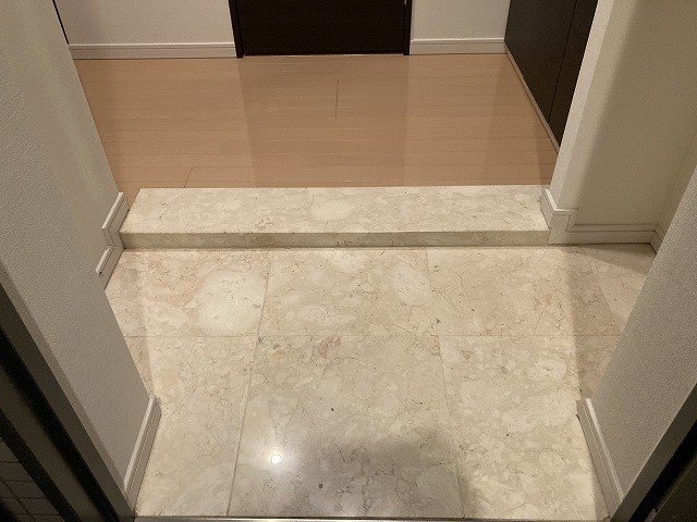 フェニックス新横濱参番館 玄関