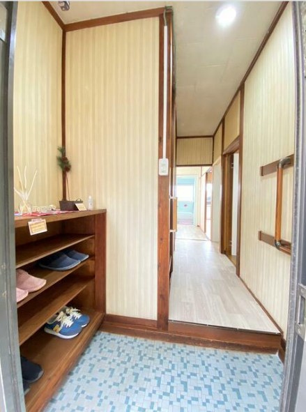 アルファ横浜 玄関