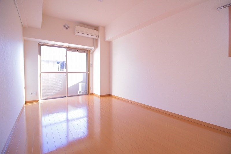 ガディス・パーク行徳壱番館 リビング