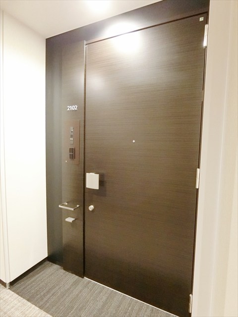 Ｄマークス西新宿タワー 玄関