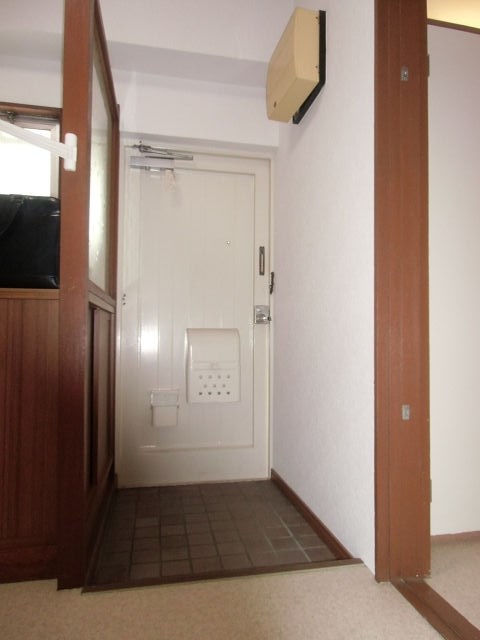 深行ビル   玄関