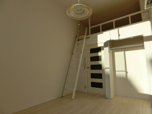 ローズアパートＲ6 リビング