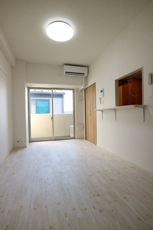 サクセス  リビング