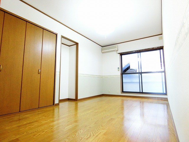 プレジャーハイム妙典  ベッドルーム