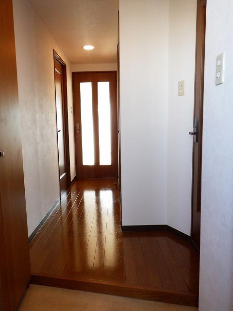 グレース川崎 玄関