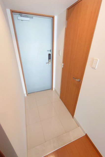 パシフィックロイヤルコートみなとみらいアーバンタワー 玄関