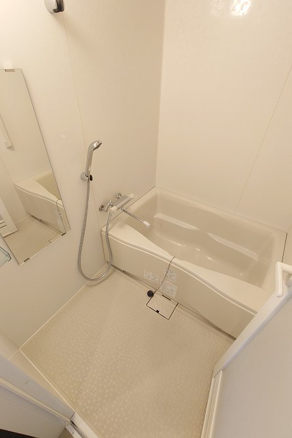 パシフィックロイヤルコートみなとみらいアーバンタワー 風呂画像