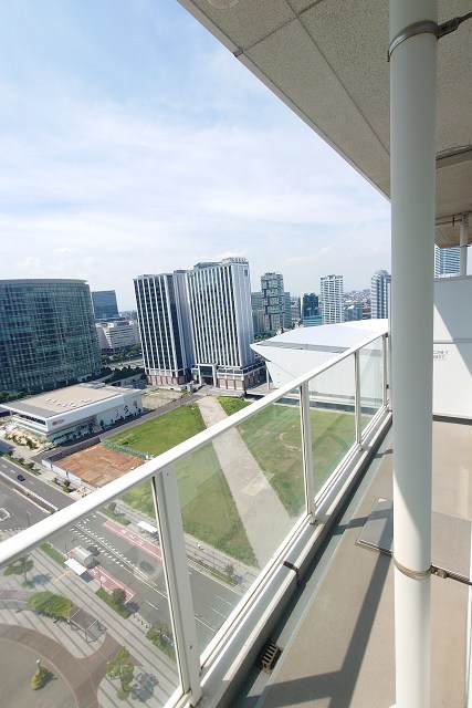 パシフィックロイヤルコートみなとみらいアーバンタワー ベランダ