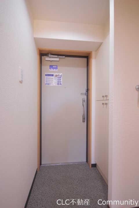 レジディア行徳 玄関