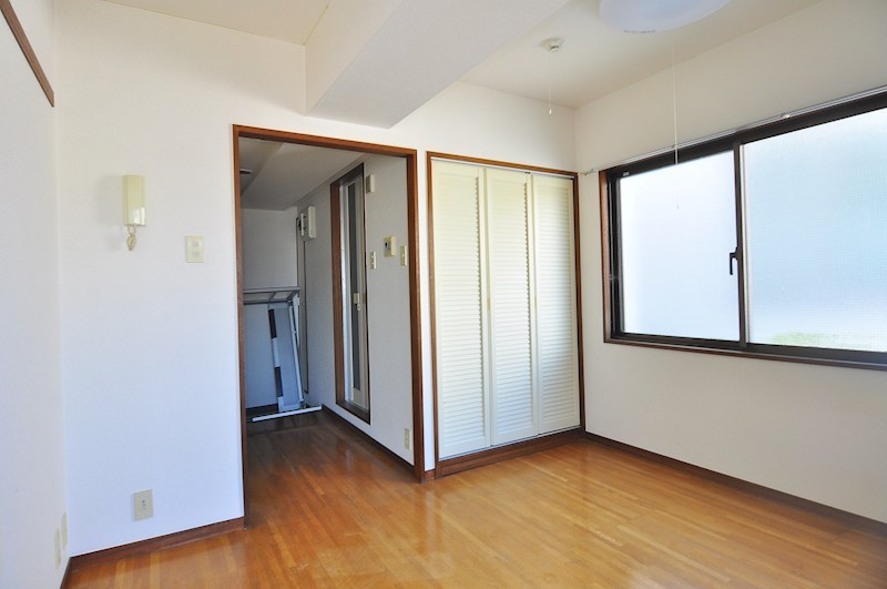 杉本ビル リビング