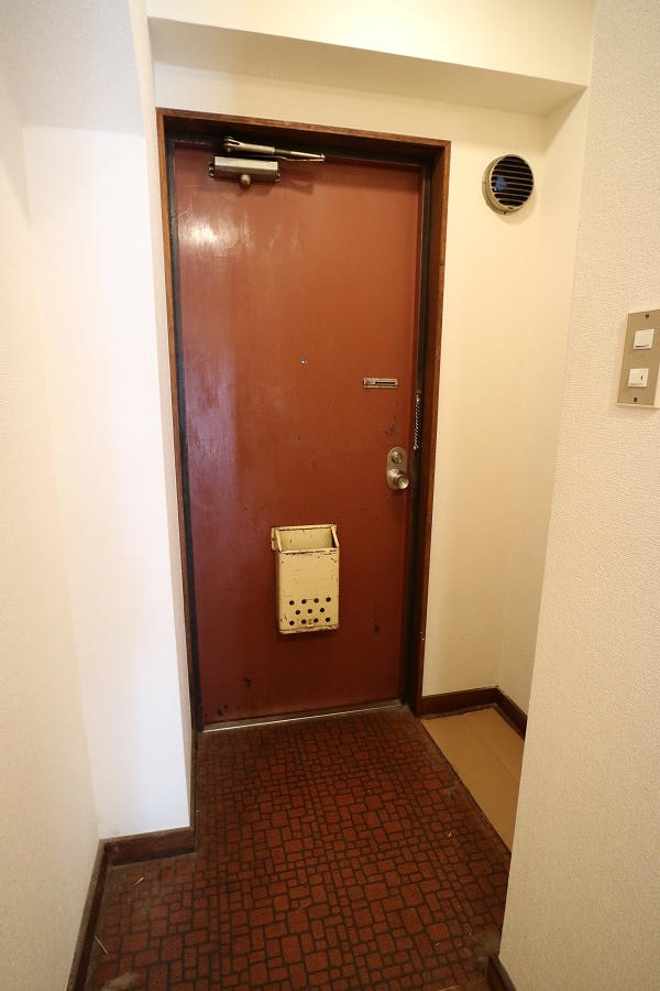 三島ビルサンパレスミシマ 玄関