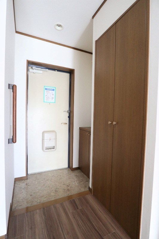 ピュアベルジュ 玄関