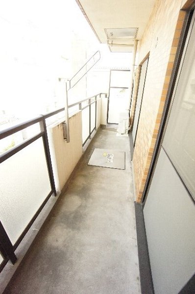 サンハイム原木中山 ベランダ