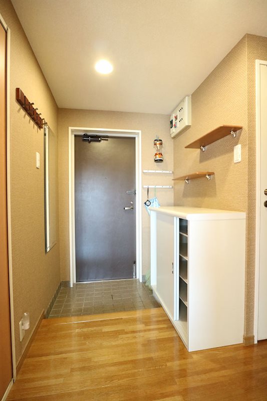 新川崎ロイヤルパレス 玄関