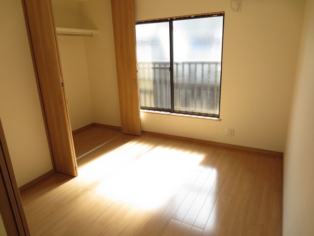 第2成田ハイツ ベッドルーム