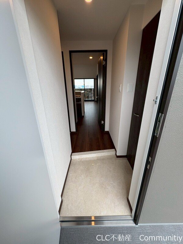 LUXENA＋PAWS南行徳 玄関