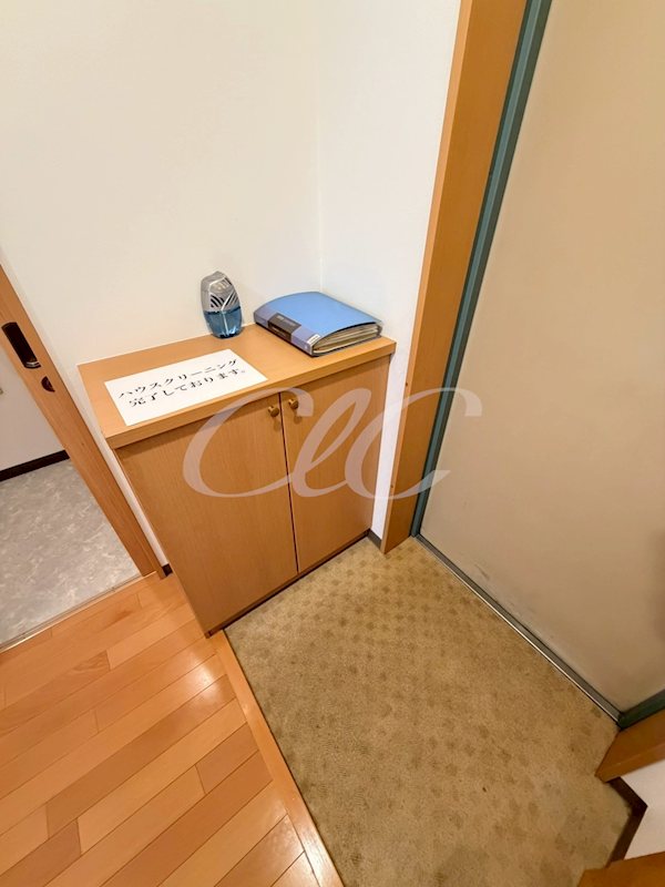 ウィンビュ三ツ沢 玄関