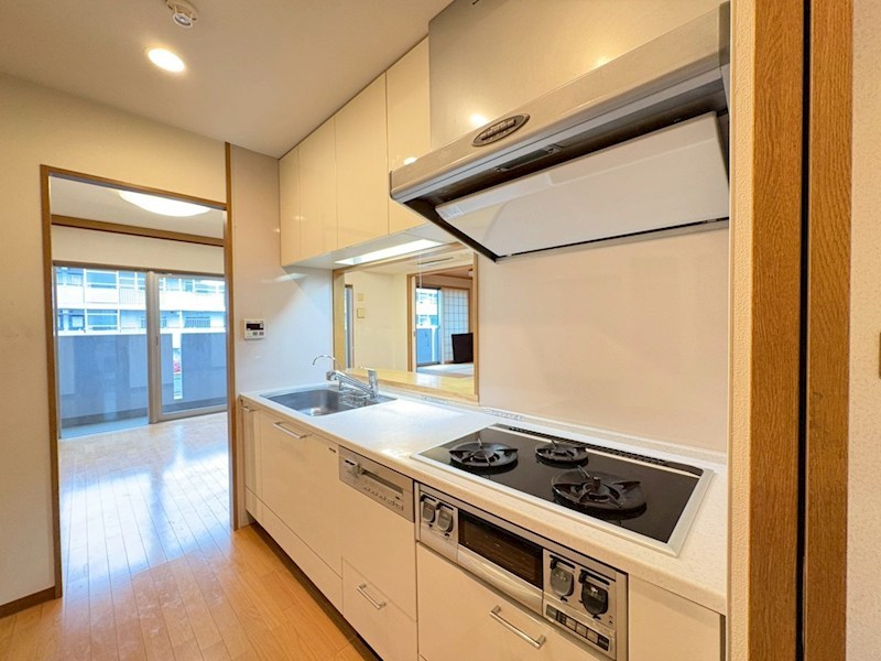 ウィンビュ三ツ沢 キッチン