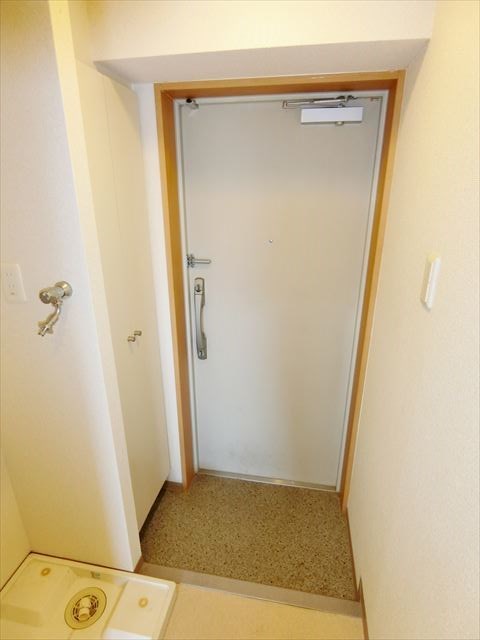 妙典ウッドベル壱番館 玄関