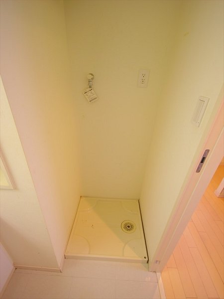 ステーション・タワー・ウラヤス その他9