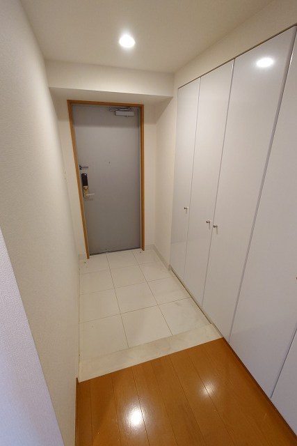 パシフィックロイヤルコートみなとみらいオーシャンタワー  玄関