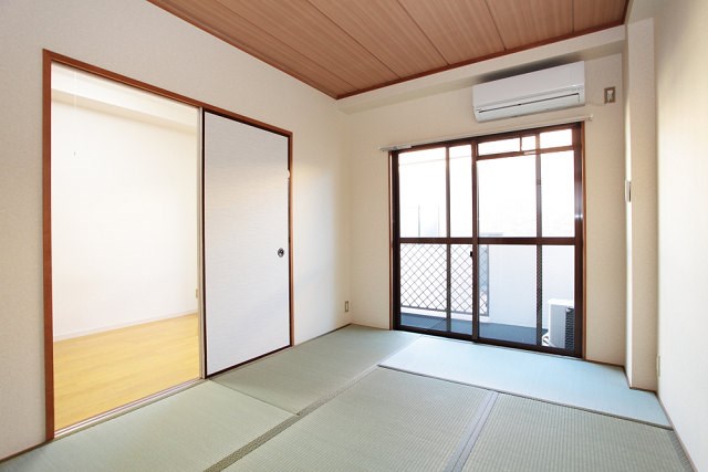 サンパレスウスイ ベッドルーム