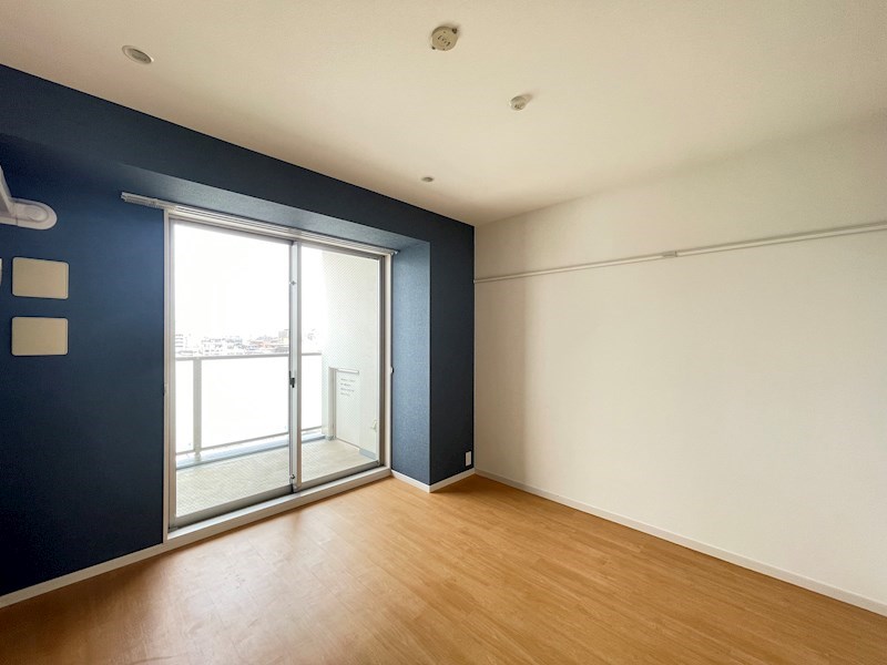 ステーション・タワー・ウラヤス その他13