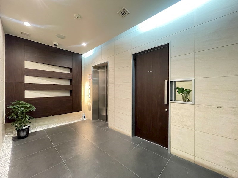 ステーション・タワー・ウラヤス その他15