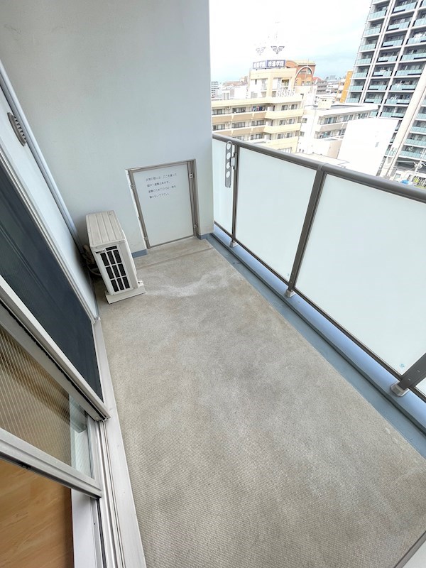 ステーション・タワー・ウラヤス ベランダ