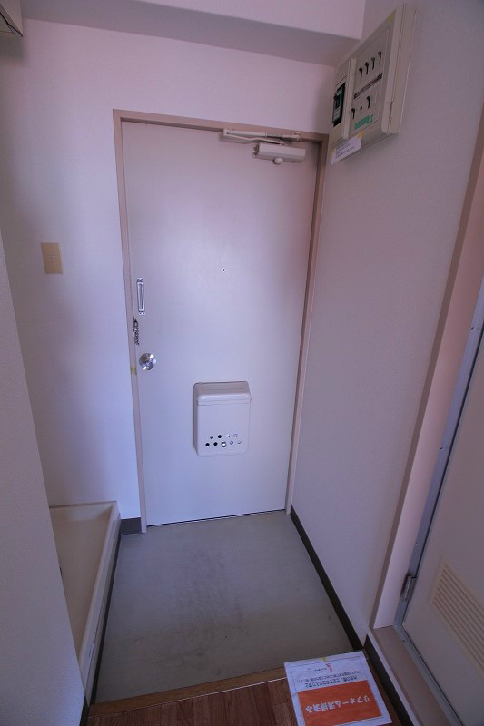 ユーステム浦安 玄関