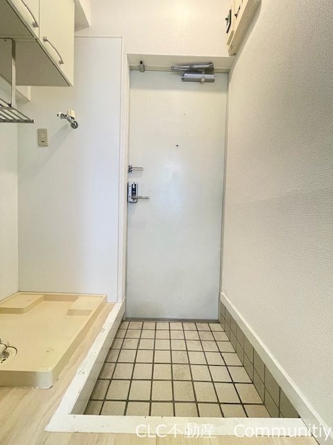 カーサ・ブランカ浦安 玄関